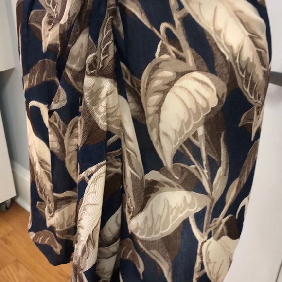 A Line Anne Klein silk wrap skirt size medium - Picture 3 of 4